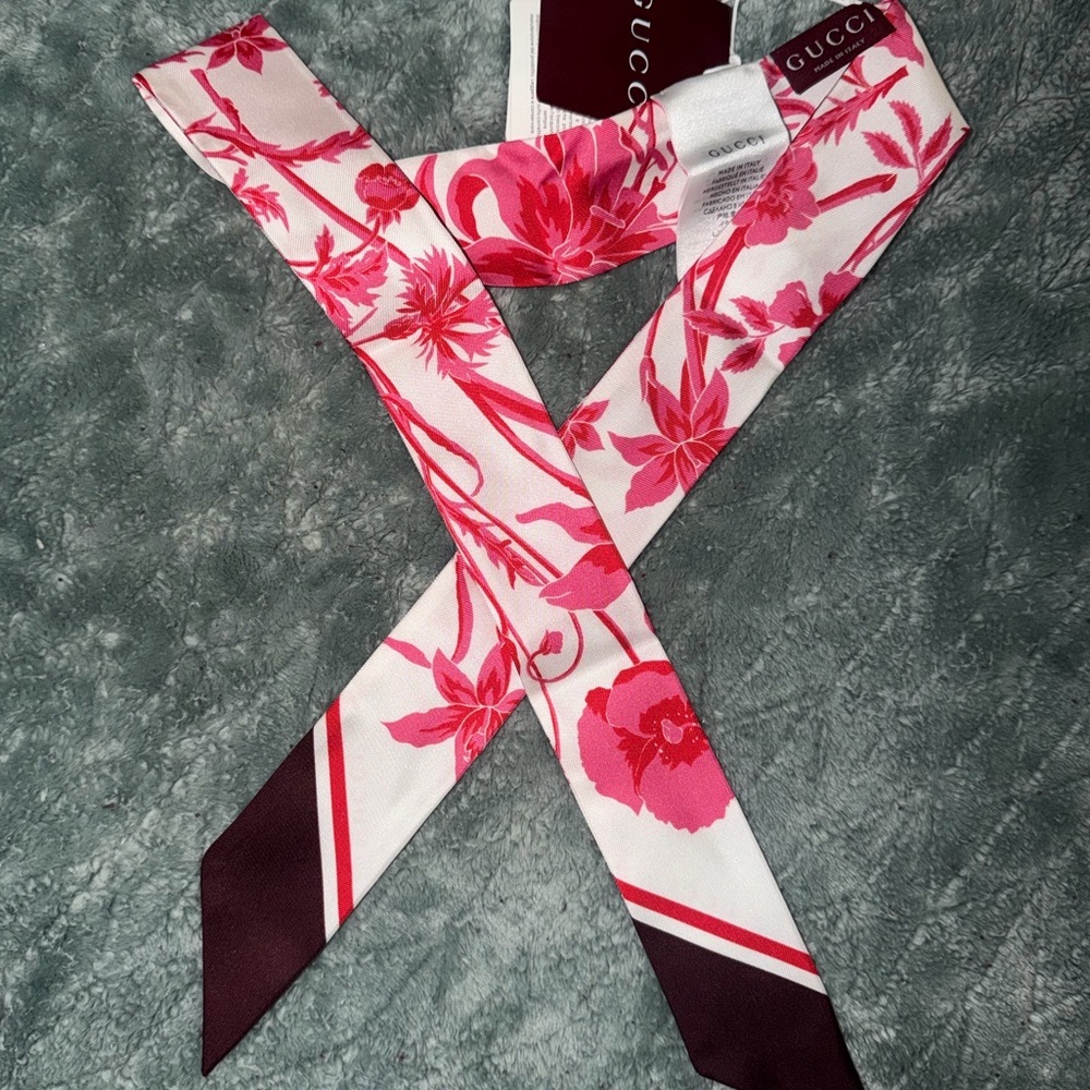 Gucci Silk Twill Rosso Red and White Floral